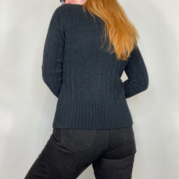 Northcrest Size Small Black V Neck Semi Fleece Textured Fitted Sweater - Picture 8 of 11